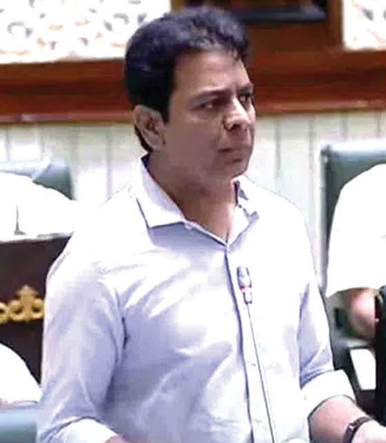 సీతక్క వ్యాఖ్యలు తప్పు