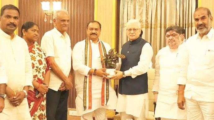 బిల్లుకు ఆమోదం తెలపండి