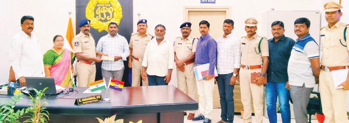 ఘనంగా సీతారాం ఏచూరి వర్ధంతి