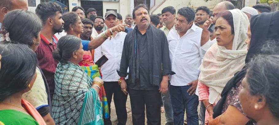 ఎమ్మెల్యే శ్రీ గణేష్ బస్తీ పర్యటనలో సమస్యల వెల్లువ