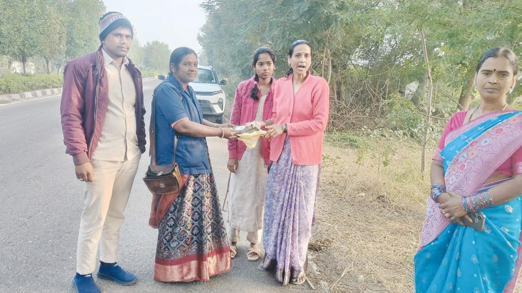 సెల్యూట్ కండక్టరమ్మ..