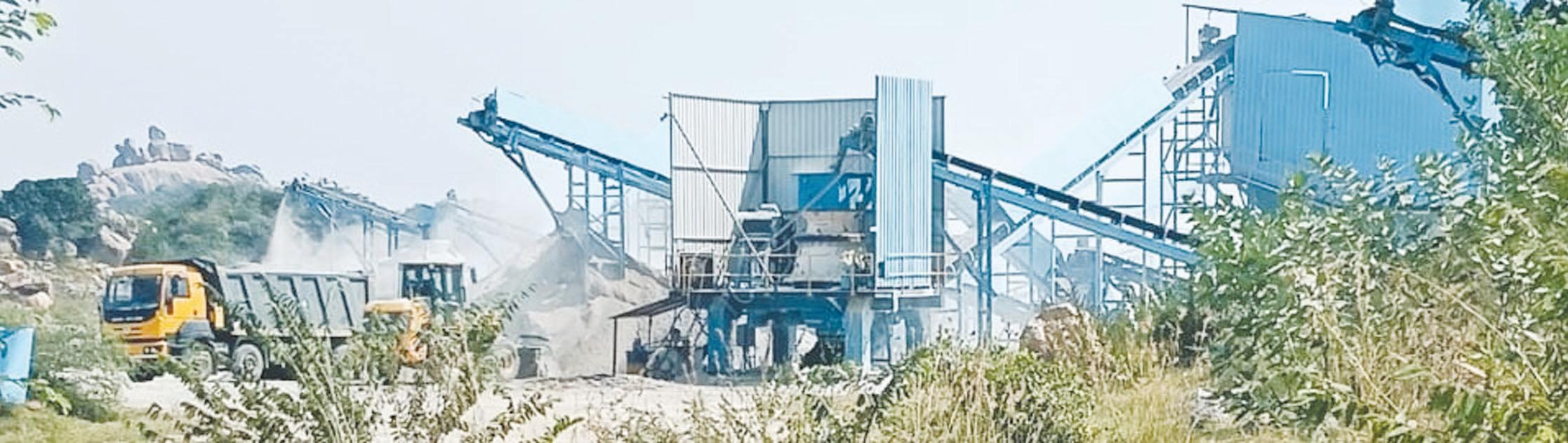 కంకర కుప్పలతో కోట్ల ఆమ్లాని..