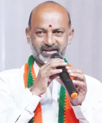 సీఎంగా రేవంత్ భాష పద్ధతిగా లేదు