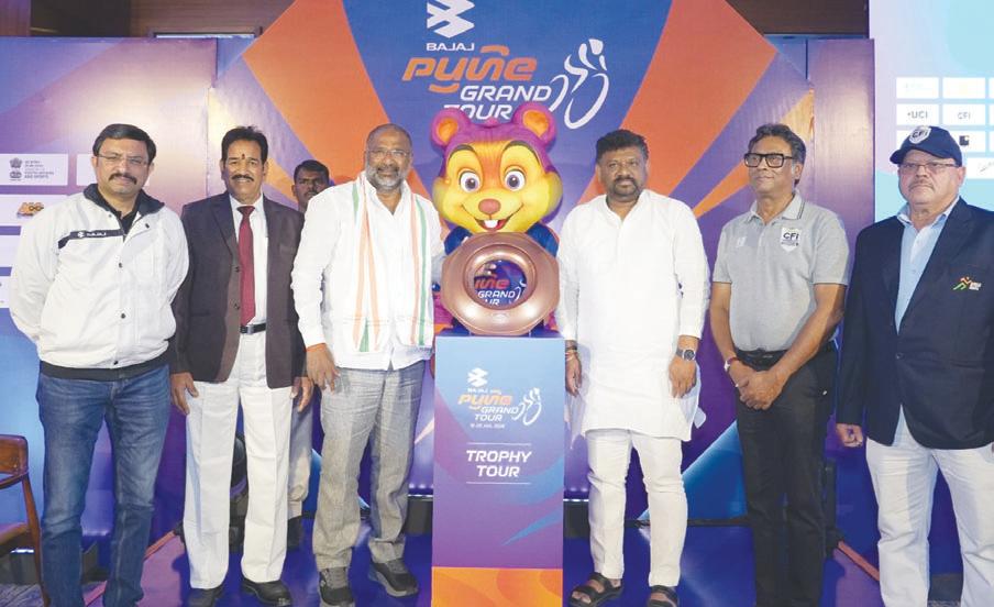 నగరానికి చేరుకున్న బజాజ్ పూణే గ్రాండ్ టూర్-2026 ట్రోఫీ
