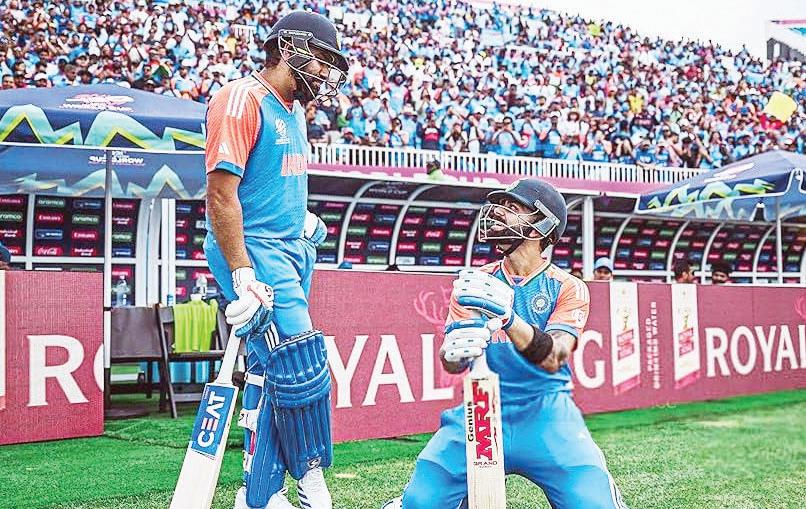 రో-కో జోడీ తప్పుకోలేదు.. తప్పించారు!