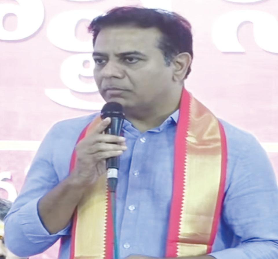 క్యాలెండర్లు మారుతున్నాయి ప్రజల బతుకులు మారడం లేదు