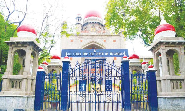 తెలంగాణ పోలీసులపై కన్నెర్రజేసిన హై కోర్టు