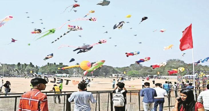 స్వీట్స్ అండ్ కైట్ ఫెస్టివల్కు వేదికైన సికింద్రాబాద్ పరేడ్ గ్రౌండ్స్