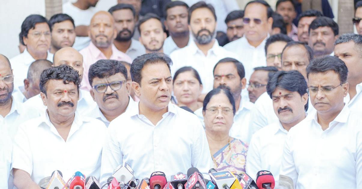 తుగ్లక్ పాలన ప్రత్యక్షంగా కనిపిస్తోంది