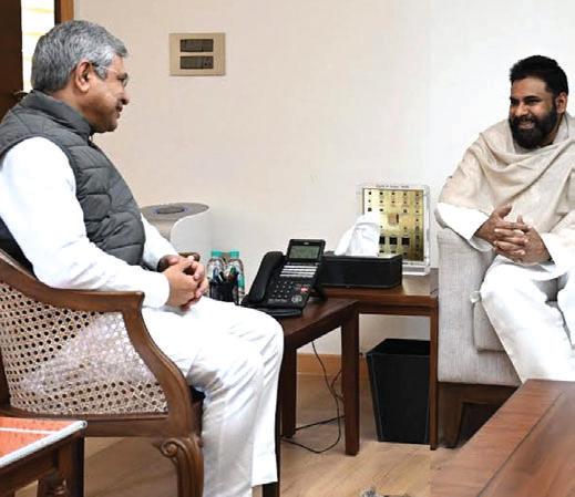 కేంద్రమంత్రులతో పవన్ భేటీ