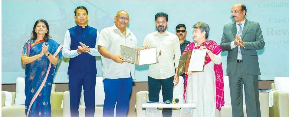 ధైర్యానికి రూపం..సేవకు పరమార్థం