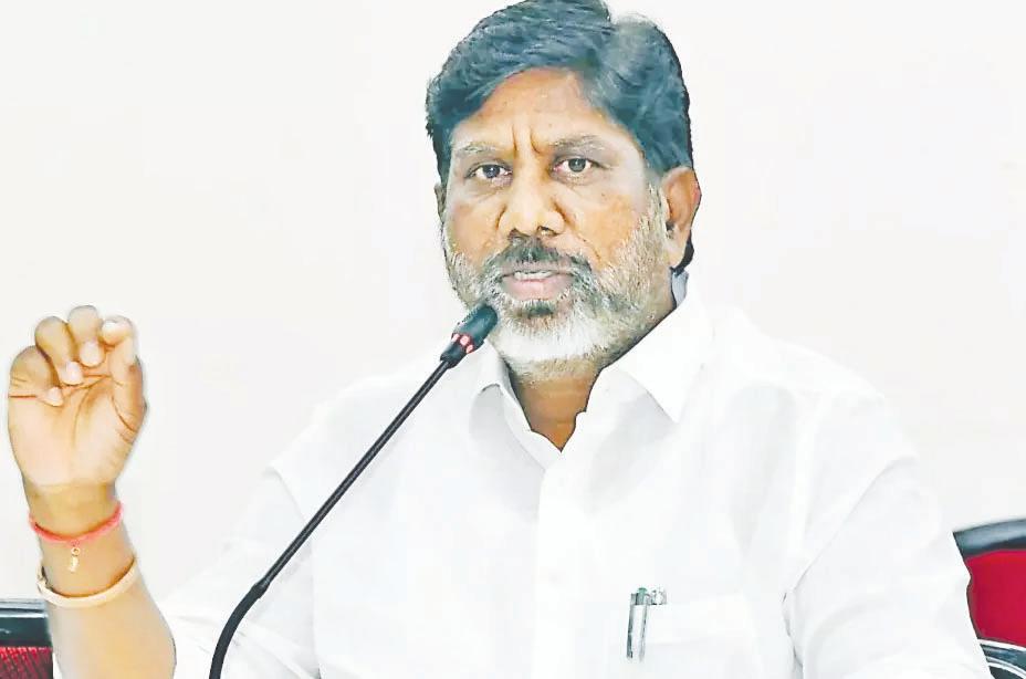 దేశంలో అతిపెద్ద ప్రజాస్వామ్య పార్టీ కాంగ్రెస్