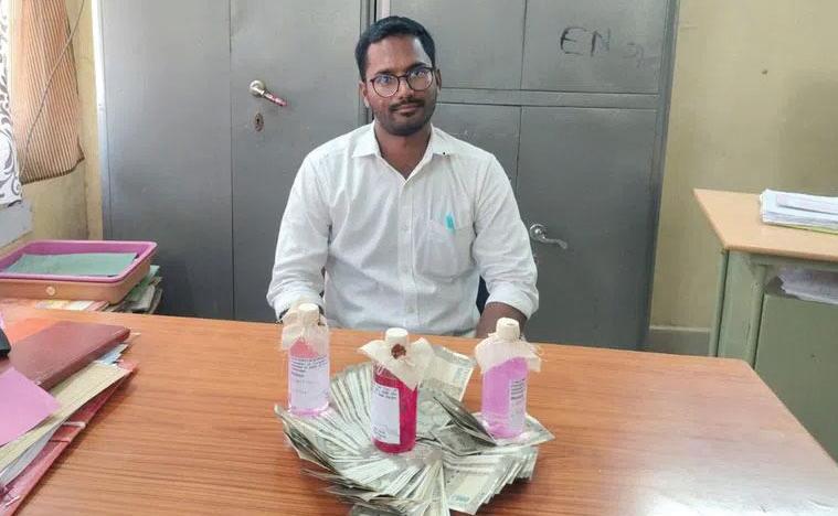 లంచగొండి ఇంజినీరు అరదండాలు
