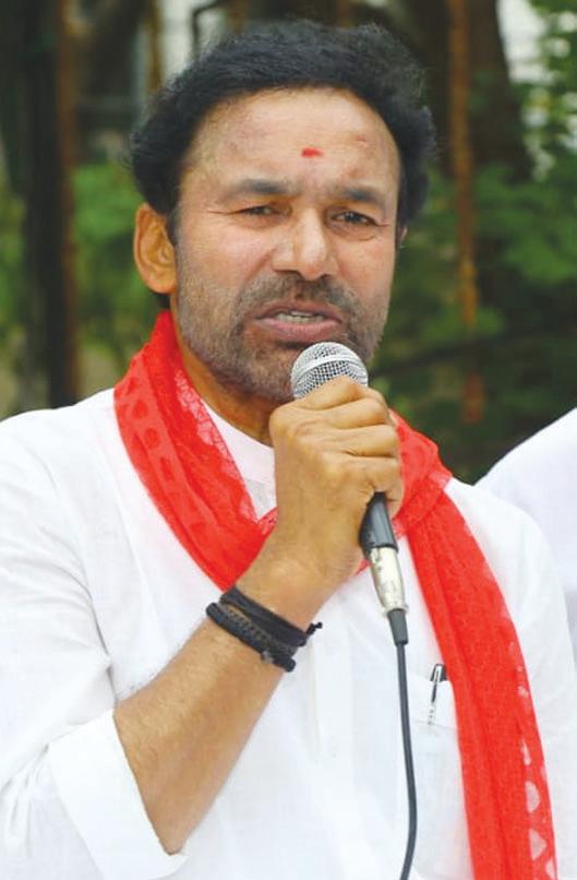 పాస్పోర్టీకి పౌరసత్వానికి తేడా తెలియకపోవడం దురదృష్టం
