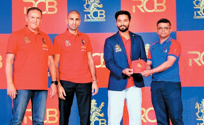 रजत को आरसीबी ने बनाया कप्तान कोहली ने कहा-'आप इसके हकदार'