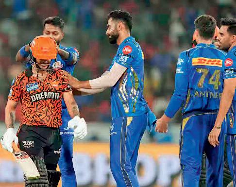 'रुक तो जा, वो भी पैसे ले रहे हैं'... किशन के आउट होने के बाद सहवाग ने किया कमेंट