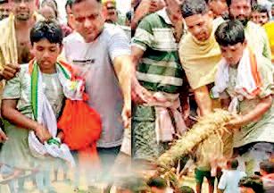 पत्नी बार-बार बेहोश सदमे में डूबे नौ साल के बेटे ने दी मुखाग्नि