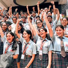 सीबीएसई 12वीं... दो छात्राओं के 500 में 499 अंक, देश में अव्वल छत्तीसगढ़ में प्रगति को 98.5 प्रतिशत, 10वीं में भी लड़कियां आगे