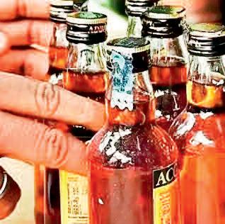 जहरीली शराब के लिए व्यवस्था जिम्मेदार