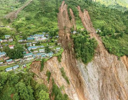 बाढ़-भूस्खलन से अब तक 40 की मौत टूटा 132 साल का रिकॉर्ड