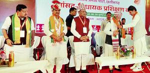 नड्डा की दो टूक- भ्रष्टाचार से रहें दूर, ऐसा काम न करें जिससे जनता के बीच जाने पर शर्म महसूस हो