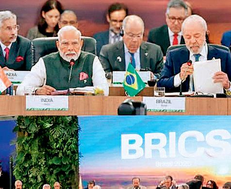 आखिर क्यों ब्रिक्स को निशाना बना रहे राष्ट्रपति ट्रंप?