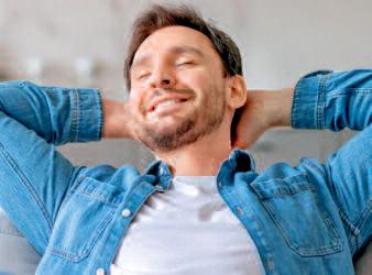 स्मार्ट गैजेट्स से दूर रहकर भी मिल सकती है खुशी-सुकून