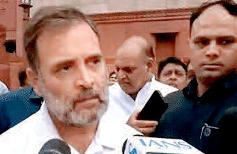 'ट्रंप के दावे पर मोदी एक बार भी नहीं बोले, दाल में है कुछ काला'