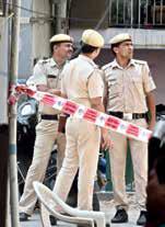 Drunk group picks fight & fatally stabs man; five held