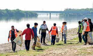 Floodplains for whom? Farmers struggle as Yamuna transforms