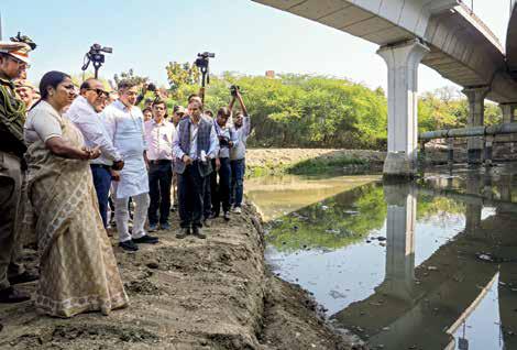 Ahead of monsoon, CM, L-G, Minister inspect major drains