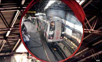 Delhi Metro to roll out India's 1st three-coach train corridor