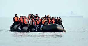 Number of migrants reaching UK in small boats in single day hits 2025 high