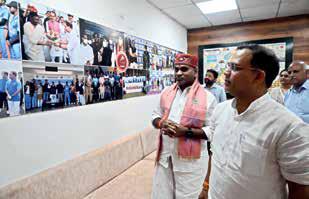 Union MoS I&B Murugan visits blind cricket association in Bhopal, donates ambulance