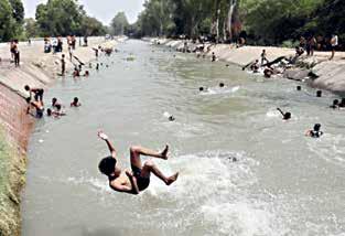 Temp drops slightly in national Capital after 4 days of heatwave; AQI moderate