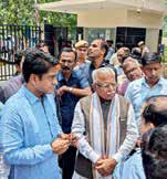 Khattar, Chahal inspect new govt housing in surprise visit