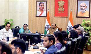 L-G & CM review encroachment, crumbling infra at top Delhi hosps