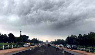 Delhi Watches the Skies, But Monsoon Refuses to Show
