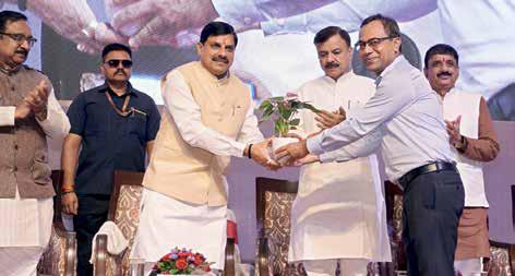 MP CM Yadav Disburses ₹235 Cr for Laptops to 94K Meritorious Students