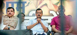 Liquor policy case: Delhi HC asks AAP leaders to reply to CBI's plea