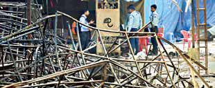 Delhi govt disburses ₹5L each to 24 artisans affected by Dilli Haat blaze