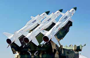 Policy hurdles, public sector weight hamper India's defence export drive