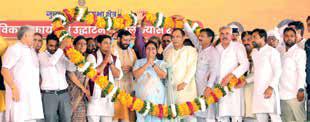 On birthday, CM Gupta visits native village