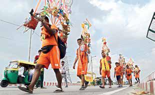 Delhi to distribute 'Ganga Jal' & jute bags to 5L Kanwariyas: CM