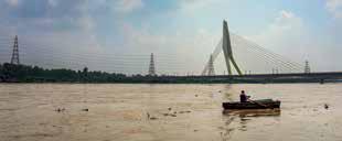 Yamuna crosses danger mark, set to rise further