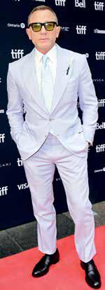 Daniel Craig calls himself 'VERY LUCKY'