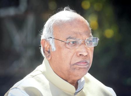 PM's Manipur visit tokenism, grave insult to people of state