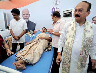 CM Gupta and Ministers donate blood at camp on Kartavya Path