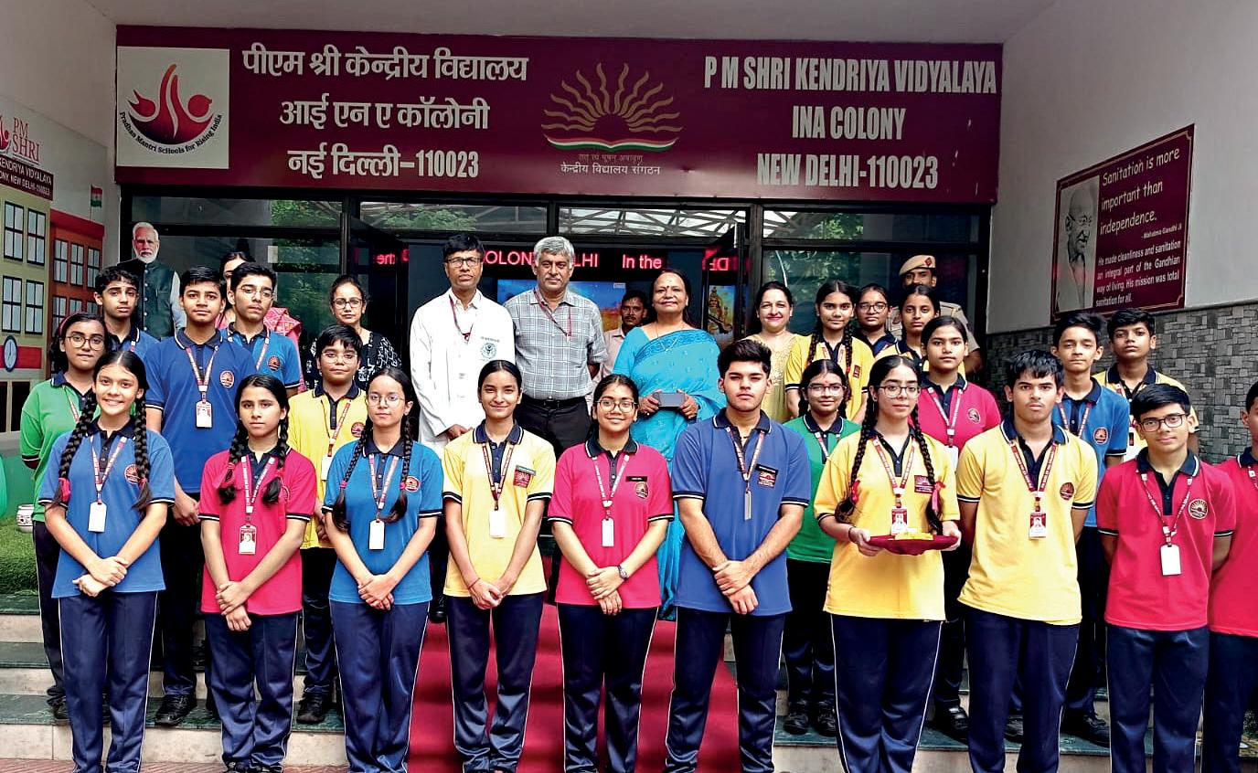 AIIMS director leads school awareness drive