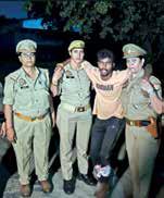 Female officers chase, shoot, and apprehend repeat offender in Gzb